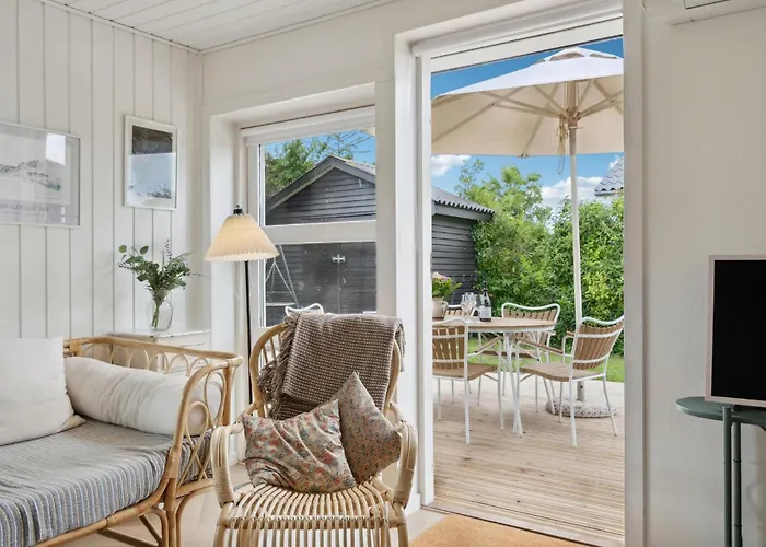 Сasa de vacaciones 2 Bedroom Awesome In *