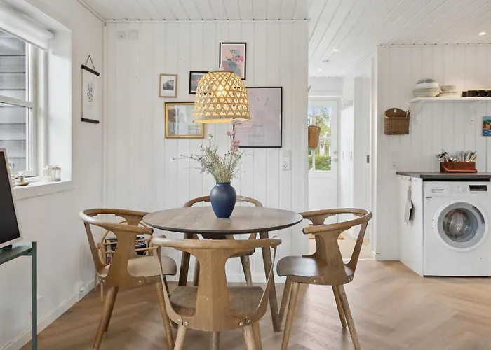 Сasa de vacaciones 2 Bedroom Awesome In *